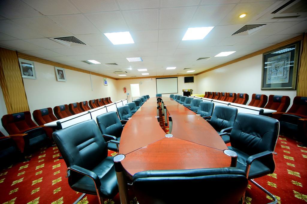 Hotel Africana Kampala Luaran gambar