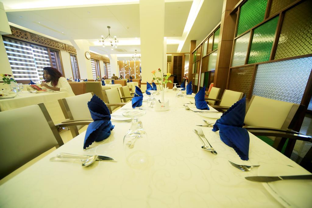 Hotel Africana Kampala Luaran gambar