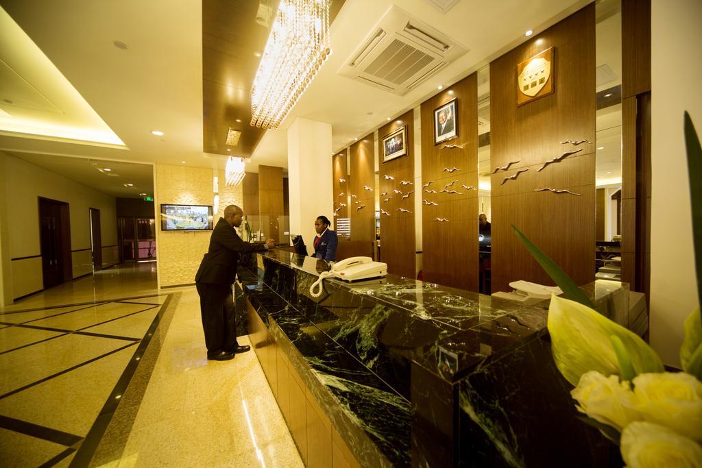 Hotel Africana Kampala Luaran gambar