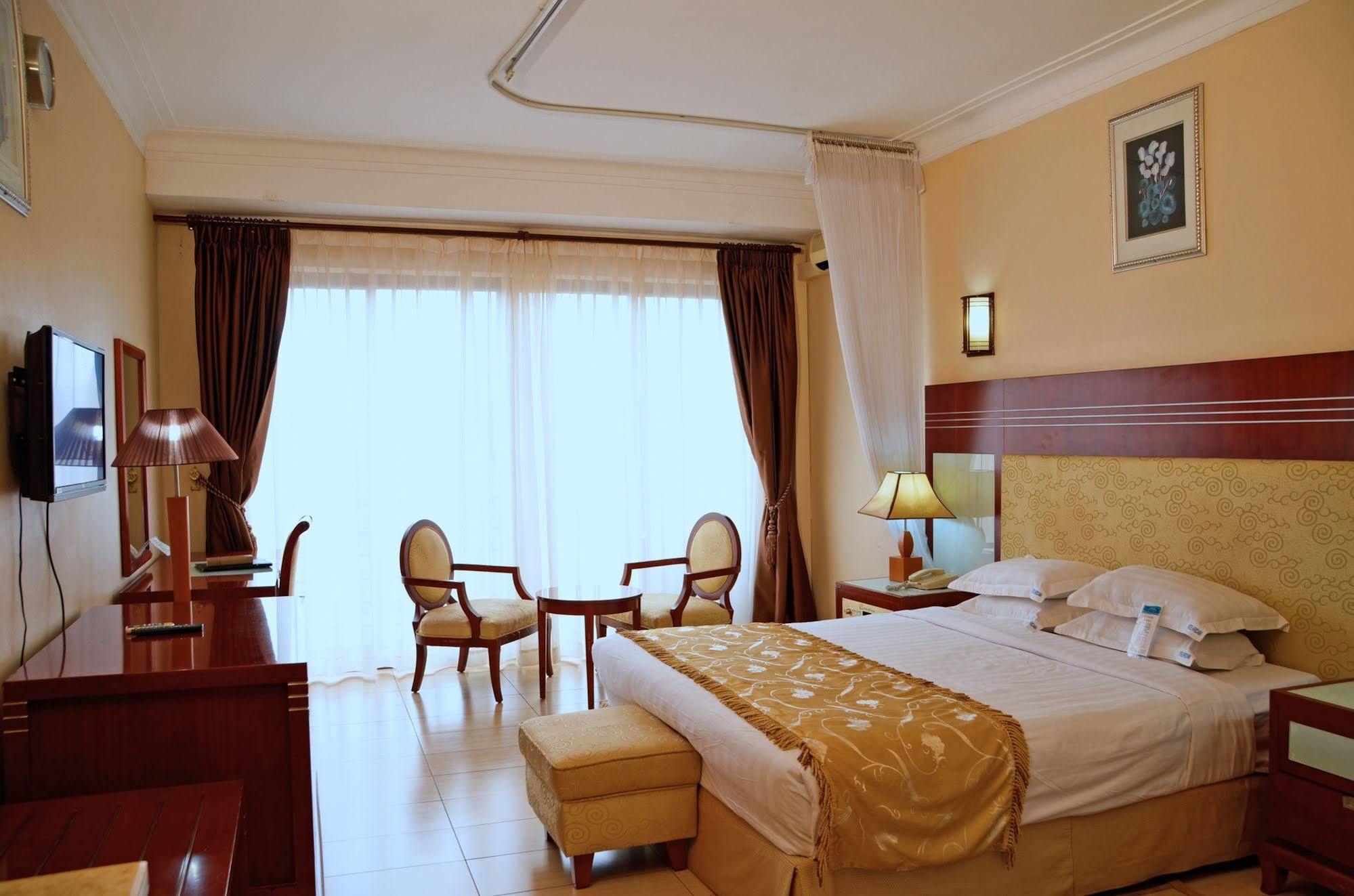Hotel Africana Kampala Luaran gambar